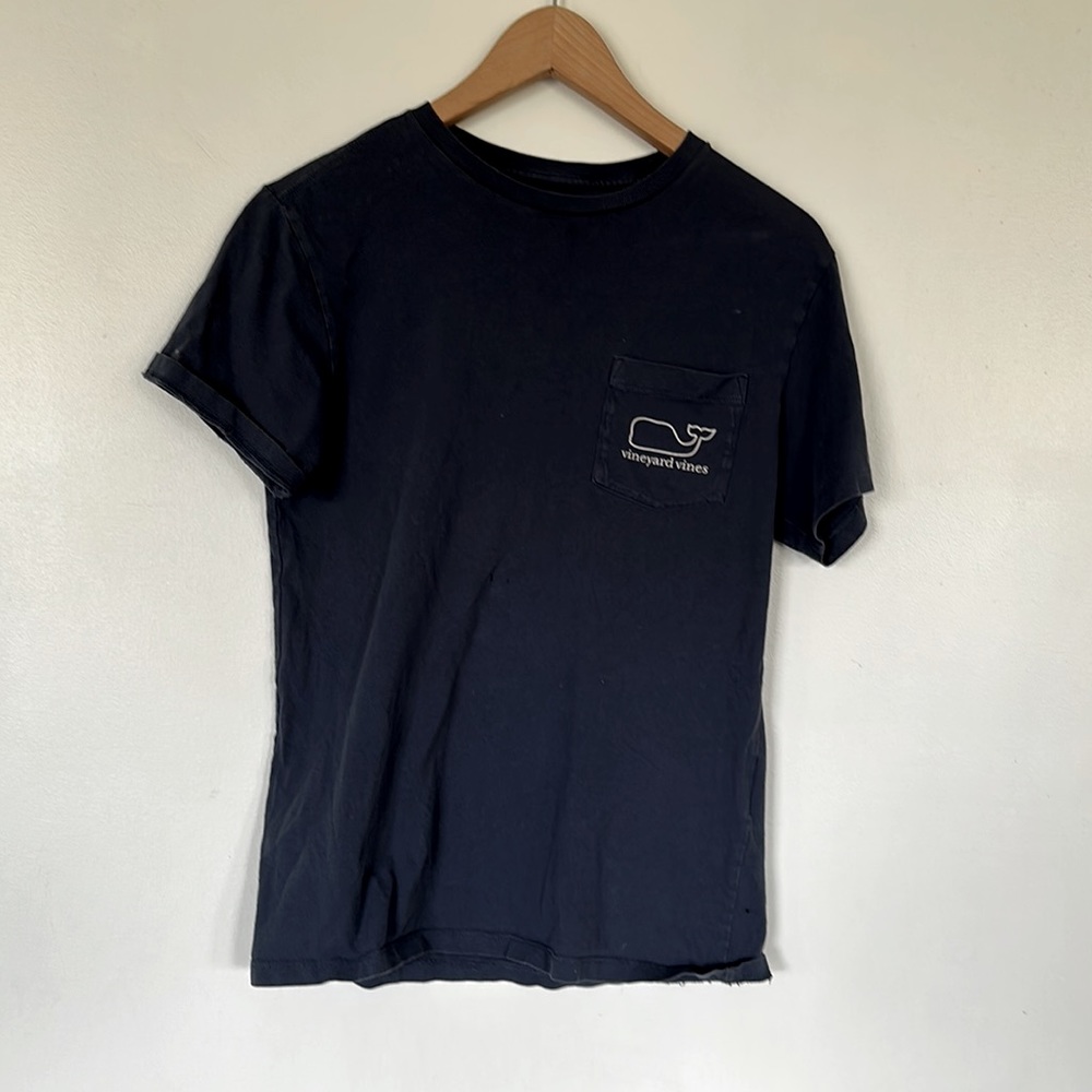 Vinyard vines, navy blue shirt